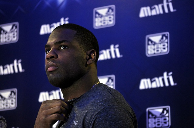 深足官宣後衛葛振離隊 租借加盟中甲梅州隊.